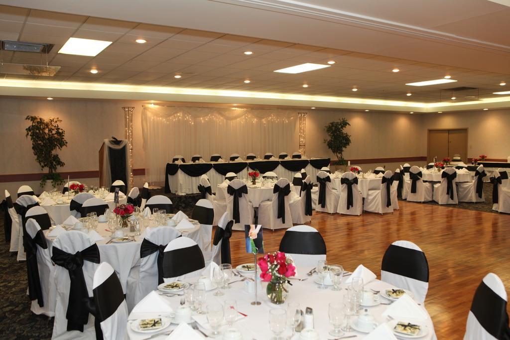 St. Albert Inn & Suites Saint Albert Екстер'єр фото