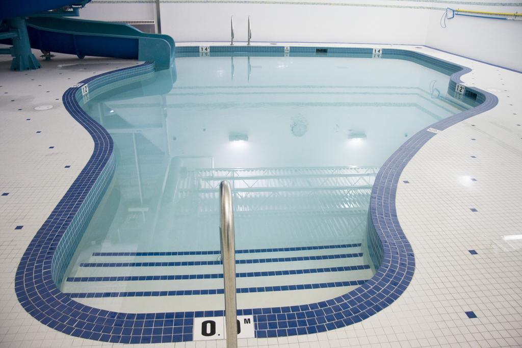 St. Albert Inn & Suites Saint Albert Екстер'єр фото